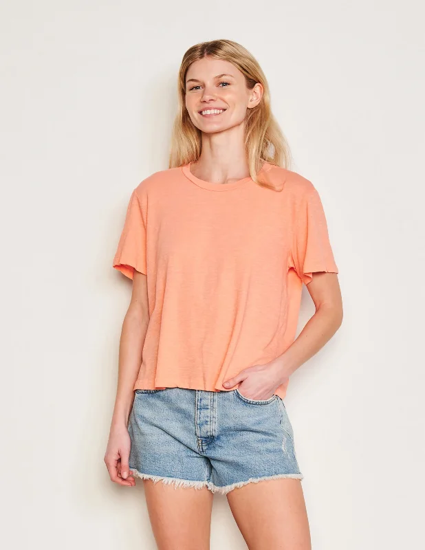 Sundry Crew Neck Tee in Pink