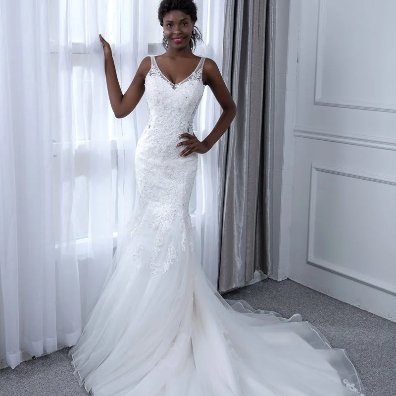 White Lace Mermaid Wedding Dress 2024 V-Neck Appliques